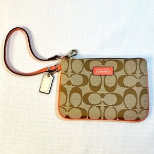 Coach Wristlet - Peach